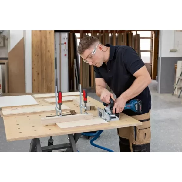 Aku frézka na drážky plochých čepů 18V Bosch GFF 18V-22 0601620101