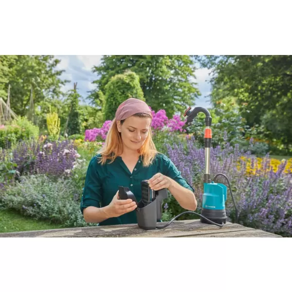 Aku čerpadlo do sudu 18V 1x2,5 Ah 2002/2 P4A - sada Gardena 14602-20