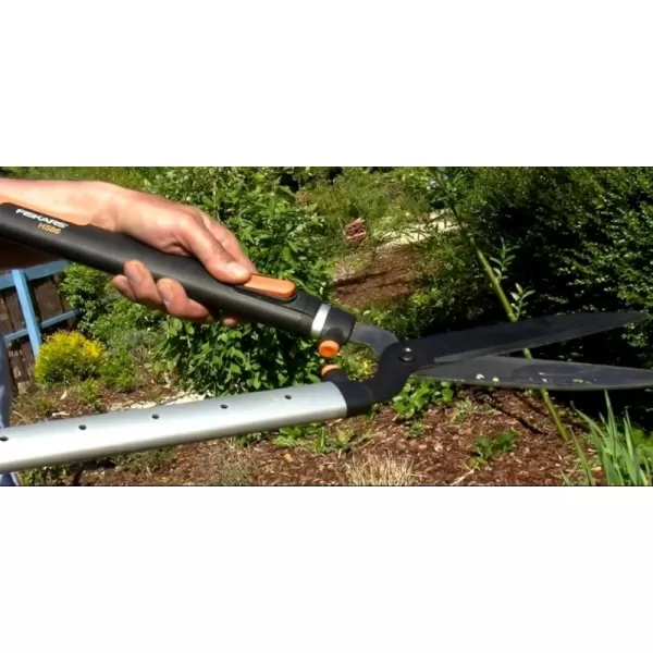 Nůžky na živý plot Fiskars 1013565