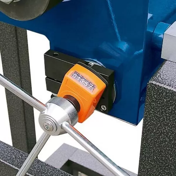 Zakružovačka profilů s ručním ovládáním BOW Z 080