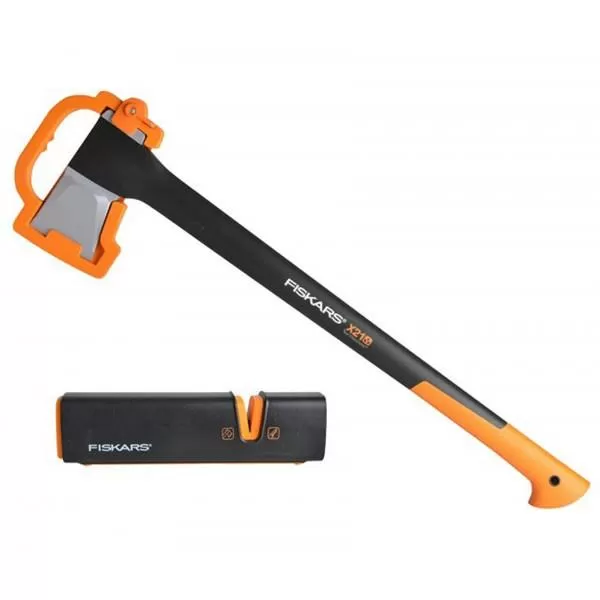 Set štípací sekera X21 a ostřič Xsharp Fiskars 1019333