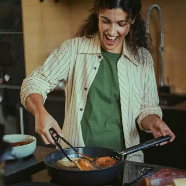 Hard Face Rendlík s nepřilnavým povrchem 28 cm Fiskars 1075530