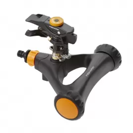 Impulzný zavlažovač, kovový s kolieskami Fiskars 1023656