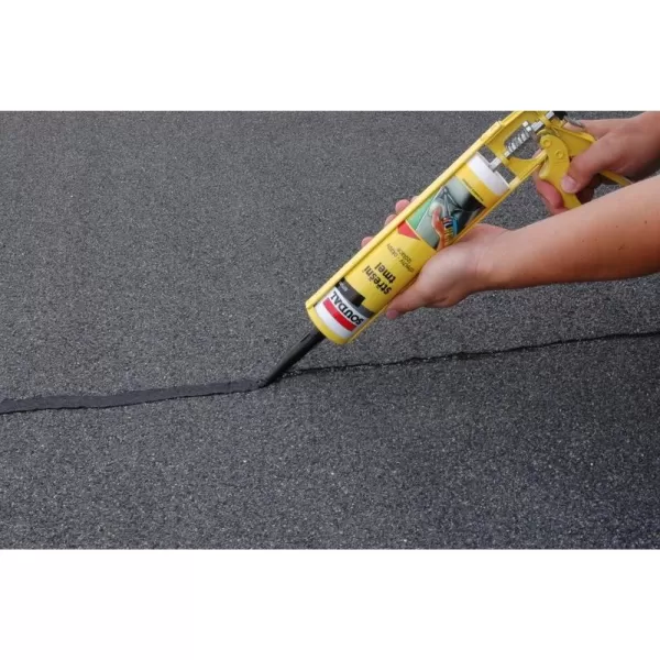 SOUDAL 300ml Střešní tmel BITUMEN