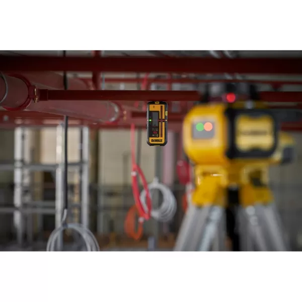 Aku rotační laser, červený, alkalické baterie DeWALT DCLE05211R