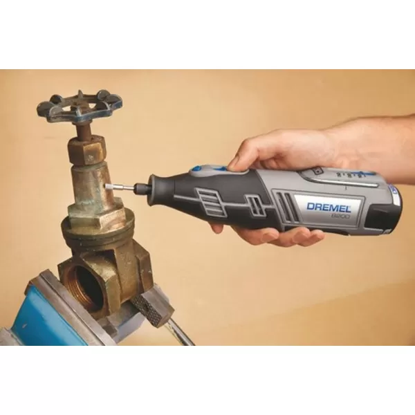 Dremel 443 3,2 mm drôtená kefa z uhlíkovej ocele