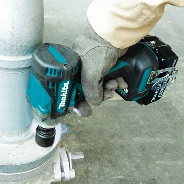 Aku rázový uťahovák 18V 2x5,0 Ah Makita DTW300RTJ