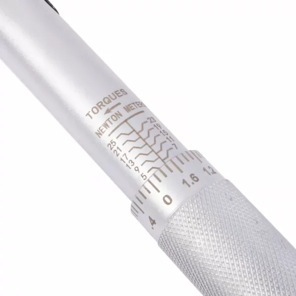 Momentový klíč 1/4" 5-25 Nm Xtline XT61210