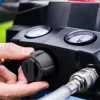 Aku bezolejový kompresor 6l IXES 2x20V/2x2,0Ah/2,4A Scheppach C-ACT160/6-X-SET S2