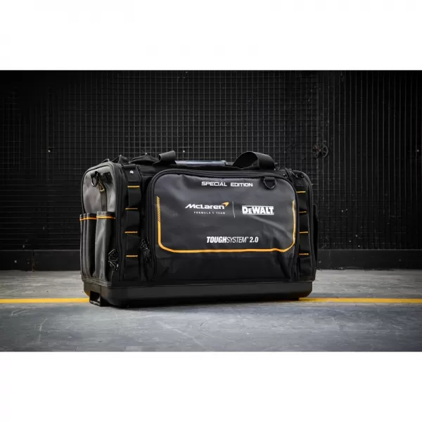 Taška McLaren 22" TOUGHSYSTEM McLaren DeWALT DWST83542-1
