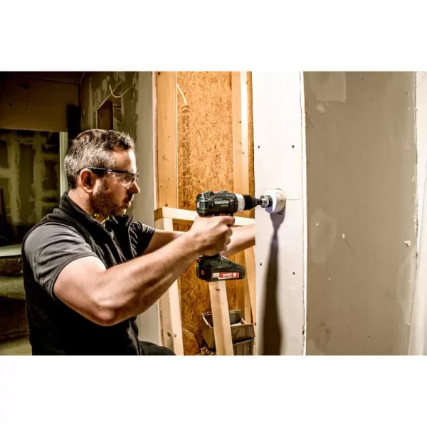 Aku příklepová vrtačka 2x4,0 Ah Metabo SB 18 LT BL