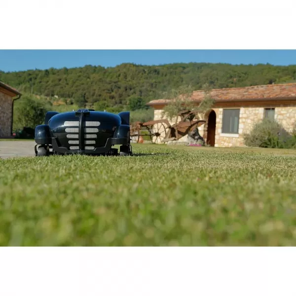 Robotická travní sekačka ZCS TECH L25i