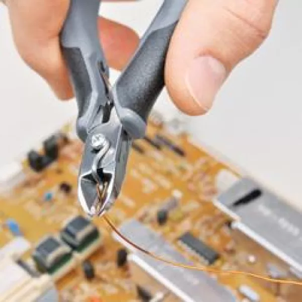 Boční štípací kleště pro elektroniku ESD Knipex 77 32 115 ESD