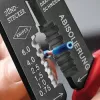 Lisovací kleště pro izolovaná kabelová oka + konektory Knipex 97 21 215 B