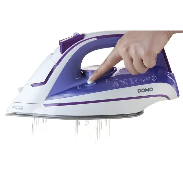 Naparovacia žehlička DOMO DO7052S