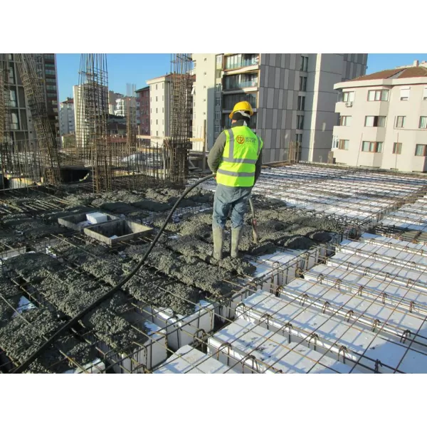 Vysokofrekvenční ponorný vibrátor o průměru 65mm HERVISA PERLES AV 655 T