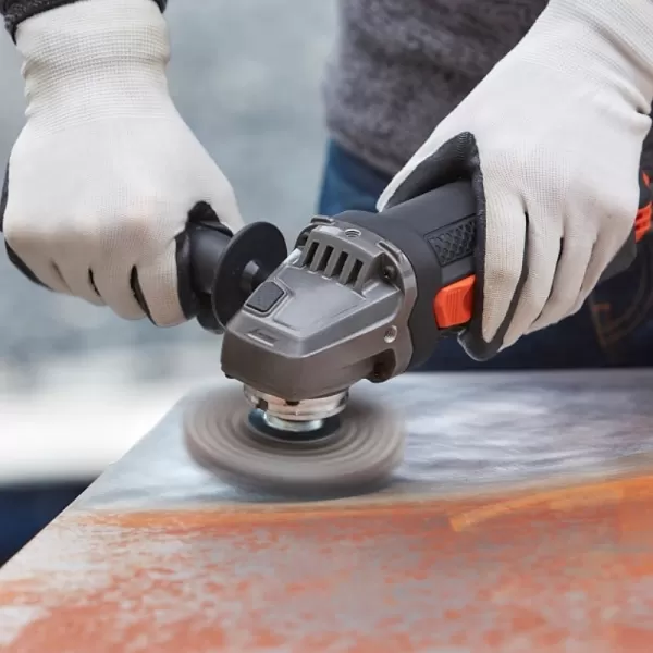 Úhlová bruska 125mm Black&Decker BEG220