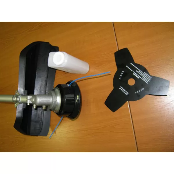 Benzínový krovinorez VeGA BC520PRO