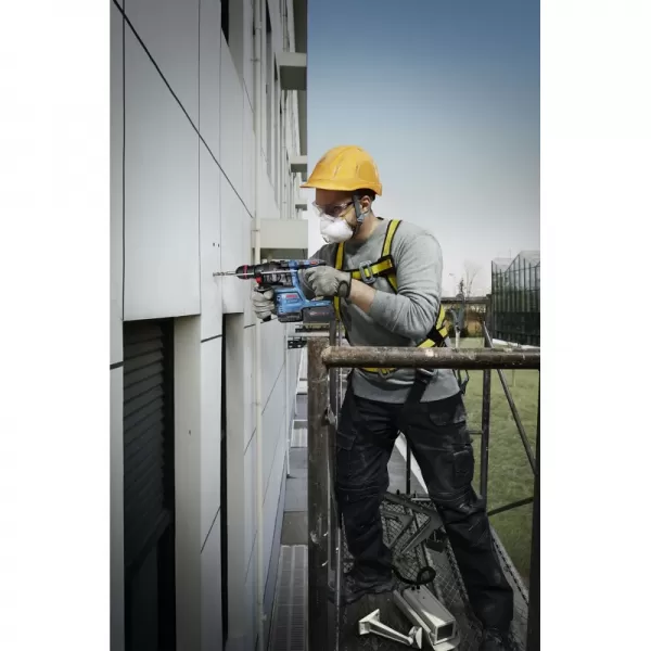 Aku vrtací kladivo SDS-Plus 18V/2x4,0 Ah Bosch GBH 18V-22 X 0611924101