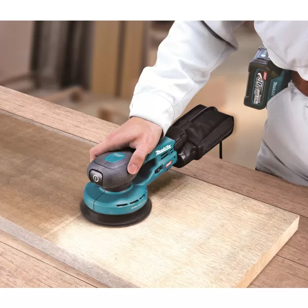 Aku excentrická bruska s regulací 150mm Li-ion XGT 40V bez aku Makita BO004CGZ