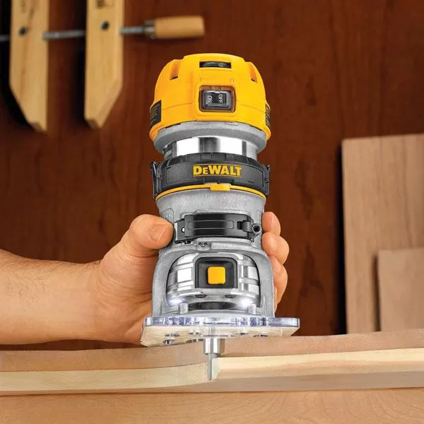 Router D26203 s kopírovacou jednotkou D262005 2v1 900W DeWALT D26204K