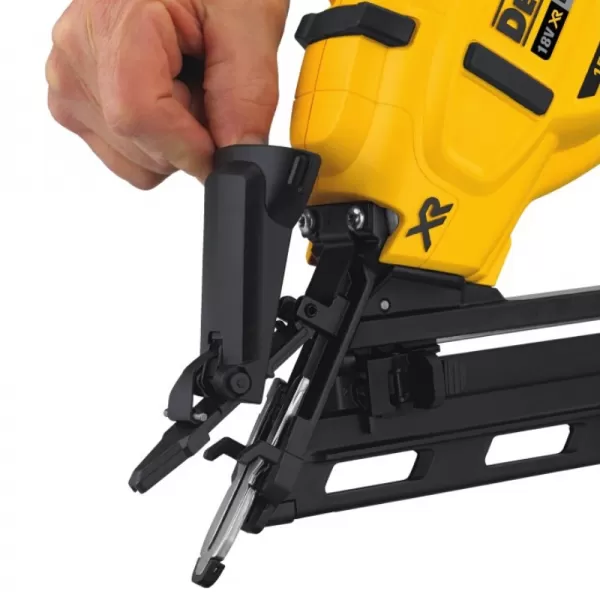 Aku hřebíkovačka 2x5,0Ah 18V DeWALT DCN650P2