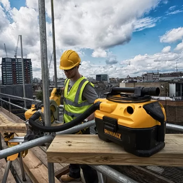 Aku vysavač pro mokré / suché vysávání DeWALT Flexvolt DCV584L