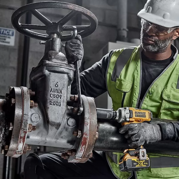 Aku rázový utahovák 18V 2x5,0Ah DeWALT DCF891P2T