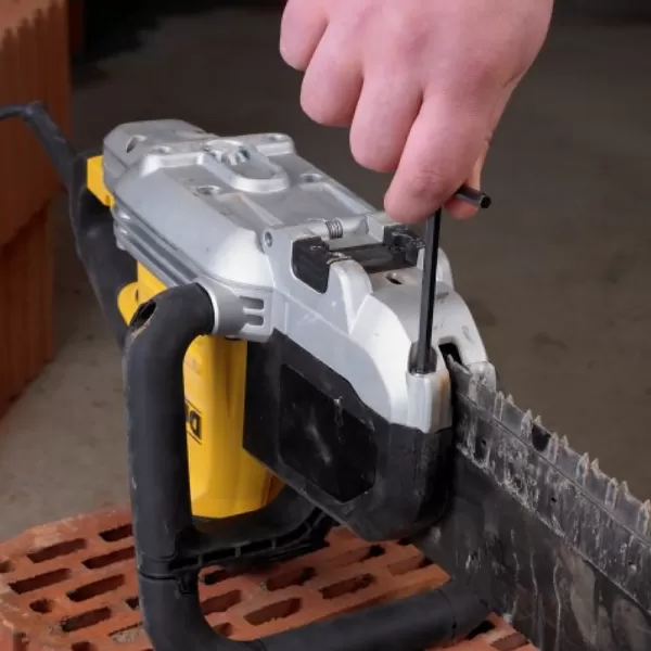 Pila Alligator 295mm se sadou plátků pro porobeton DeWALT DWE396
