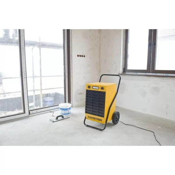 Profesionální odvlhčovač vzduchu Master DH 92