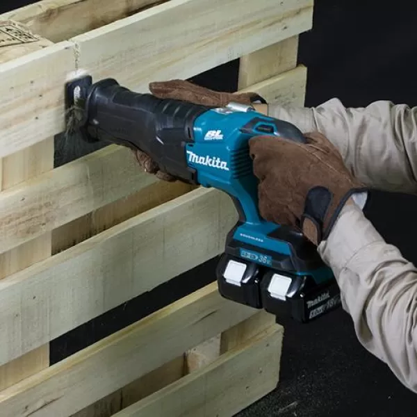 Aku pila ocaska 2x18V Li-ion bez aku Makita DJR360Z