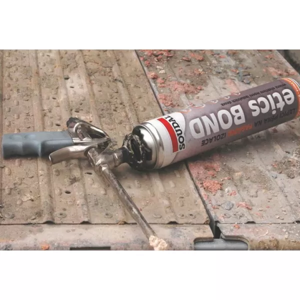 Lepící pěna na polystyren 800ml Soudal ETICS BOND