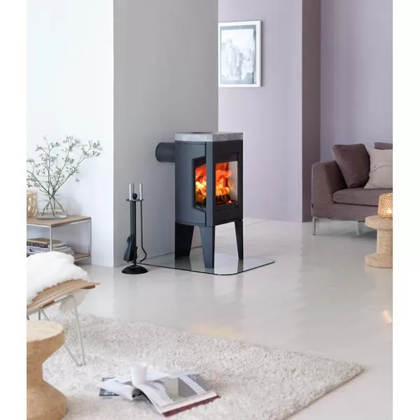 Krbová kamna černý lak, nohy, boční prosklení Jotul F 163 BP