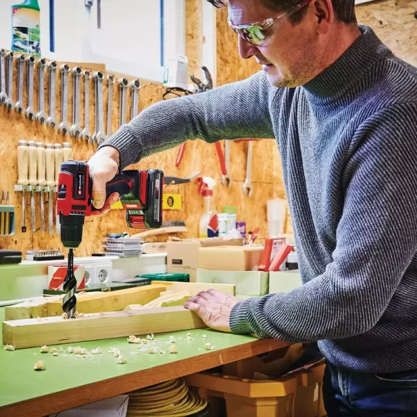 Aku vrtací šroubovák 18V/2x2,0 Ah TE-CD 18/40 Li BL Einhell 4513995