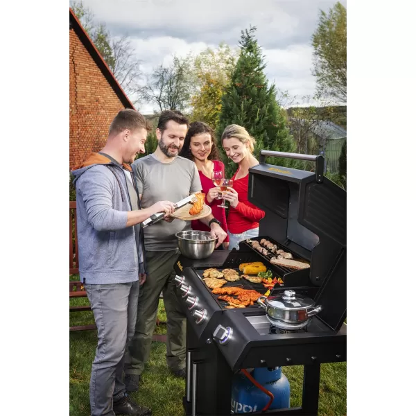 Plynový gril 15 kW se čtyřmi hořáky a bočním vařičem Riwall PRO RGG 41