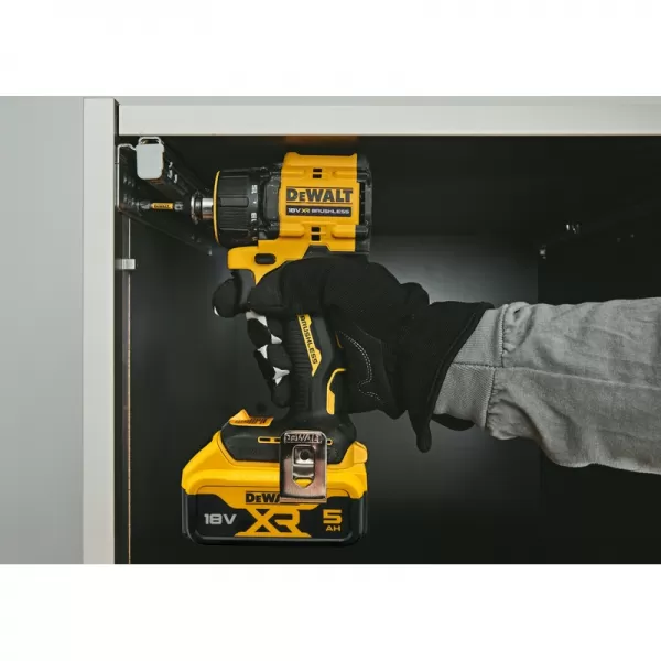Aku bezuhlíková vícehlavá vrtačka 18V 2x5,0 Ah DeWALT DCD803P2T