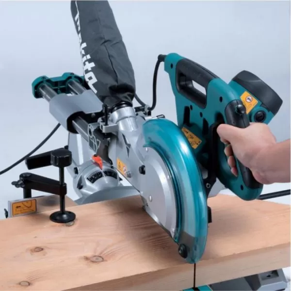 Pokosová pila Makita LS1018LN