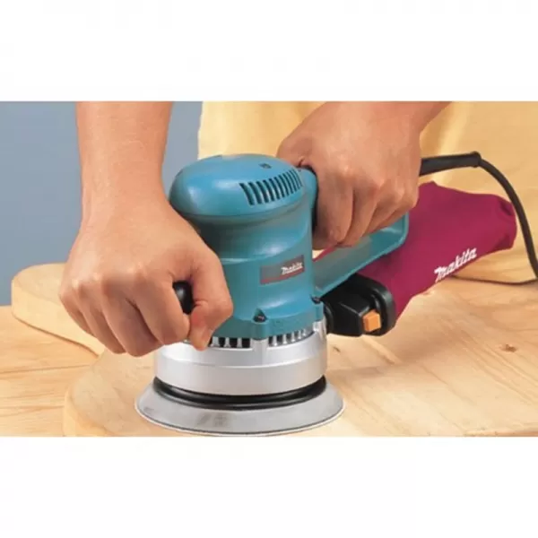 Excentrická bruska s regulací Makita BO6030
