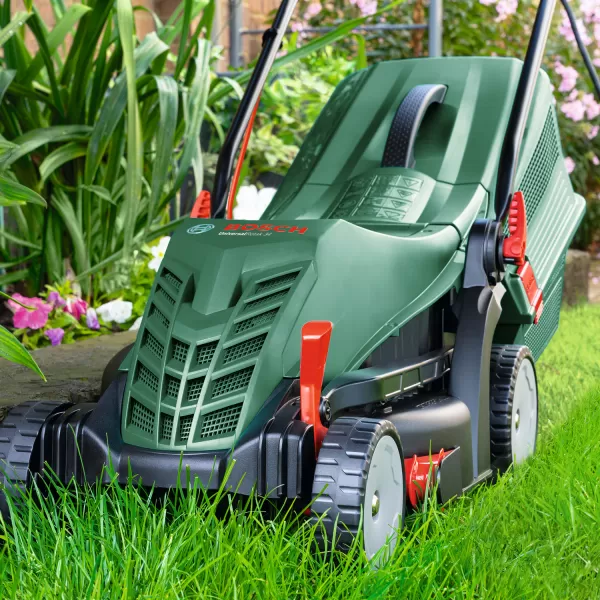 Sekačka na trávu UniversalRotak 34 Bosch 06008A6401