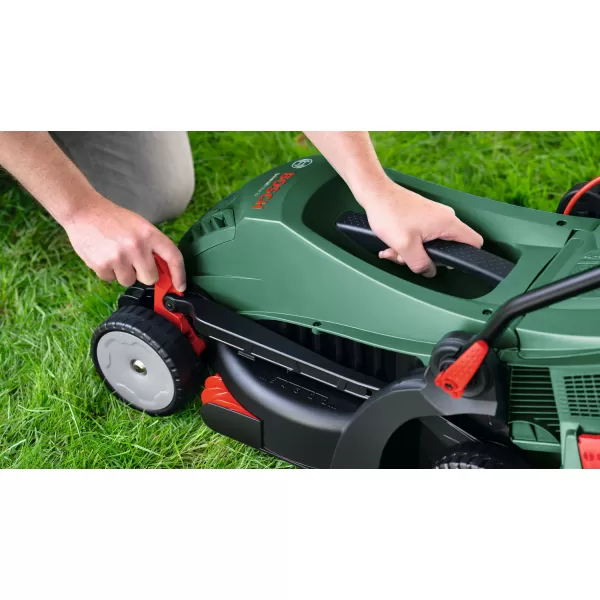 Sekačka na trávu UniversalRotak 34 Bosch 06008A6401