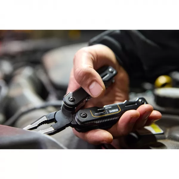Multifunkčné náradie MULTITOOL 16v1 McLaren DeWALT DWHT71844-9