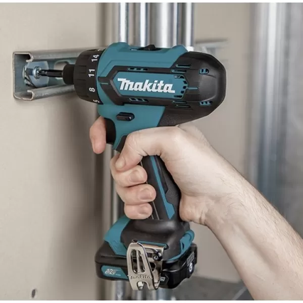 Aku skrutkovač 12V 2x2,0Ah Makita DF033DSAE