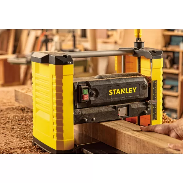 Protahovačka 1800W Stanley STP18