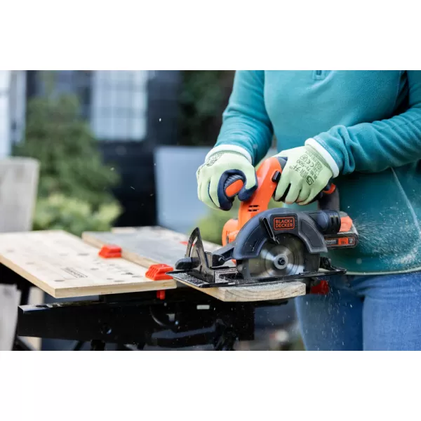 Velký pracovní stůl Workmate 825 Deluxe Black&Decker WM825