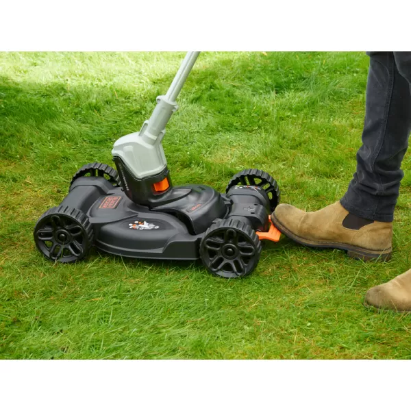 Multifunkční kolový podvozek pro strunové sekačky Multi-Trimmer Black&Decker CM100