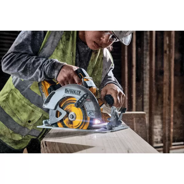 Aku kotoučová pila 18V 2x 5,0Ah XRP DeWALT POWERSTACK DCS573H2T