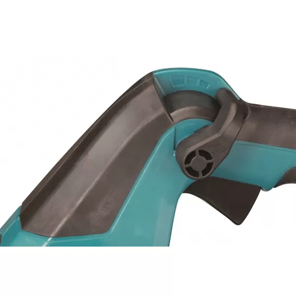 Aku set Makita XGT 40 V bez aku - Prořezávací pila UC029GZ01 + Ofukovač UB001GZ