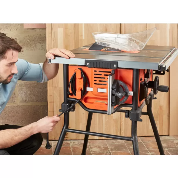 Stolní kotoučová pila 1800W Black&Decker BES720