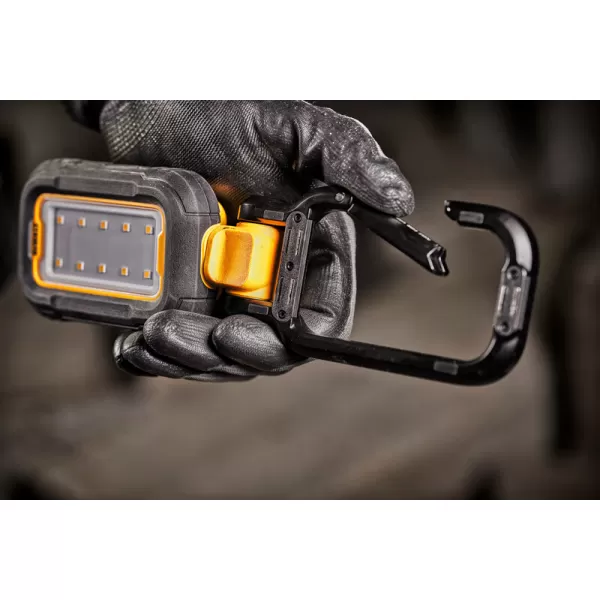 Aku nabíjecí pracovní světlo USB-C DeWALT DCL182
