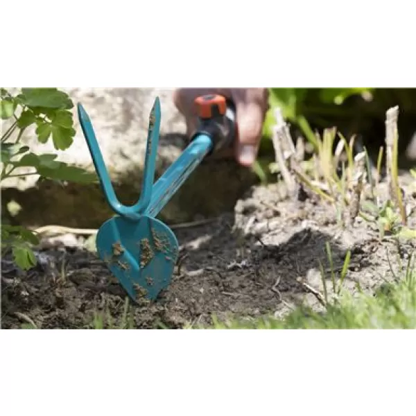 Malá motyčka (srdce, 2 hroty) Gardena Combisystem 8911-20